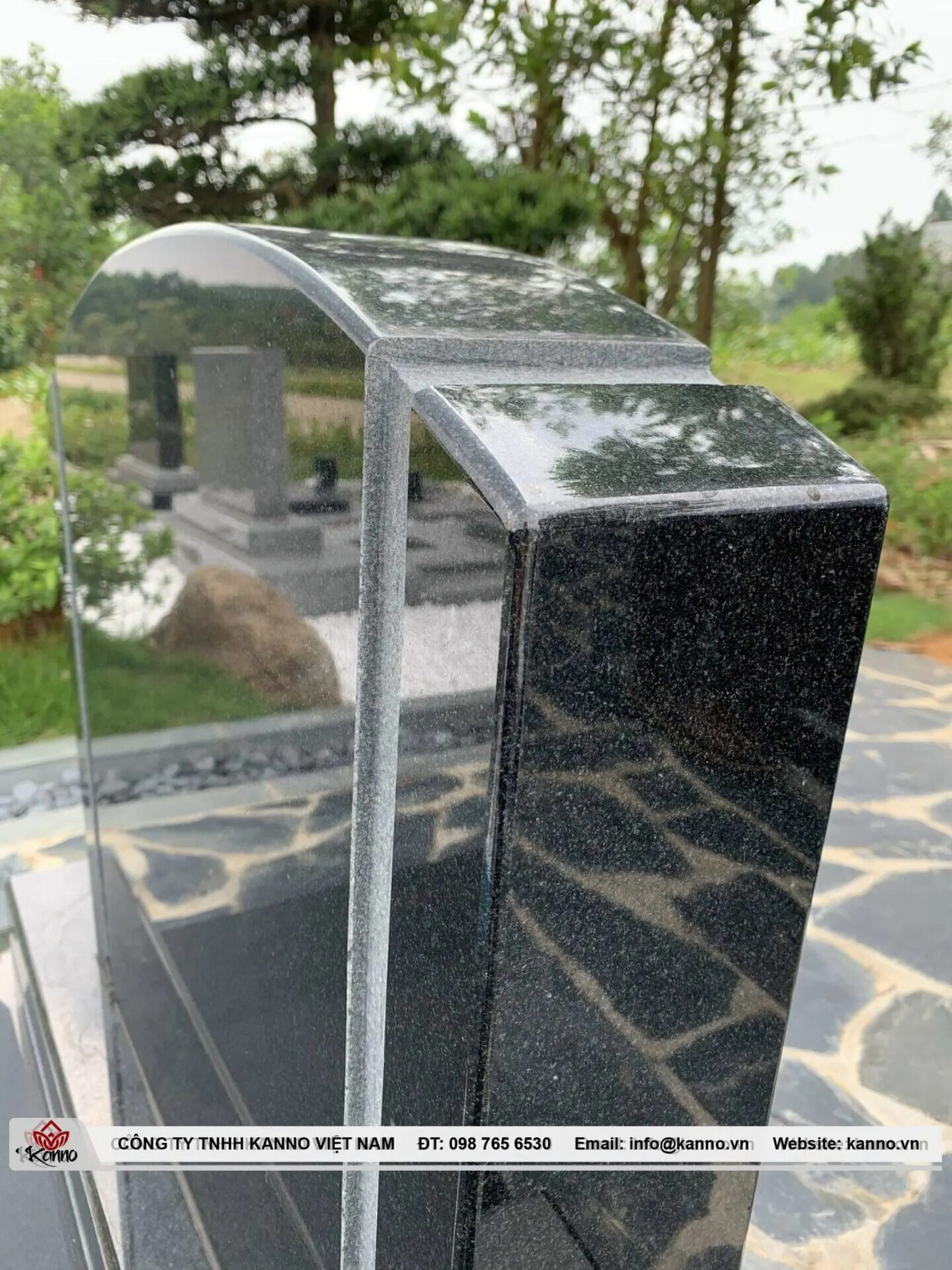 Vì sao nên chọn đá granite nguyên khối làm mộ? Vì sao nên chọn đá granite nguyên khối làm mộ? Vì sao nên chọn đá granite nguyên khối làm mộ?