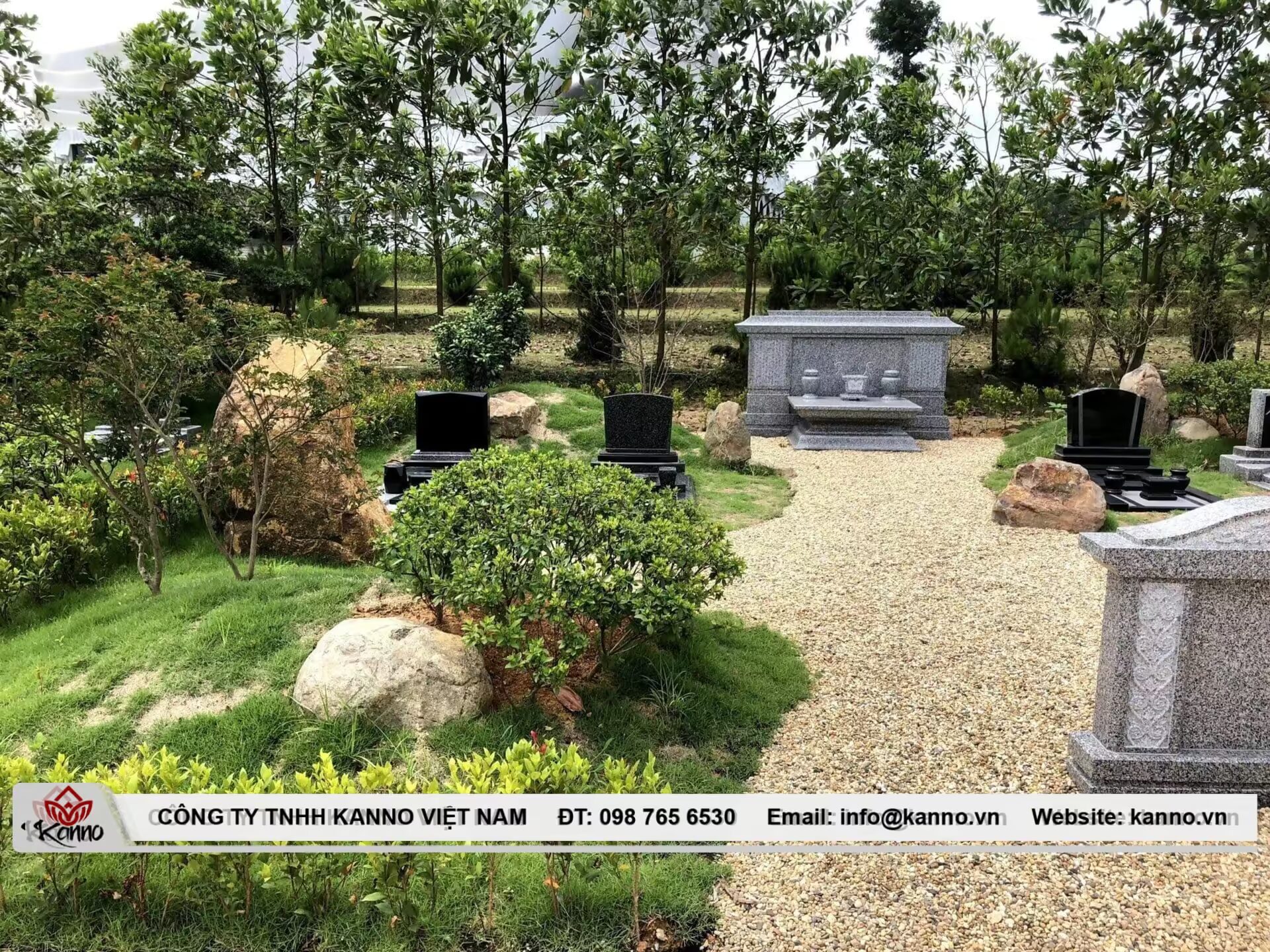 Mộ gia tộc kiểu Nhật 70m2 - góc nhìn bên trái