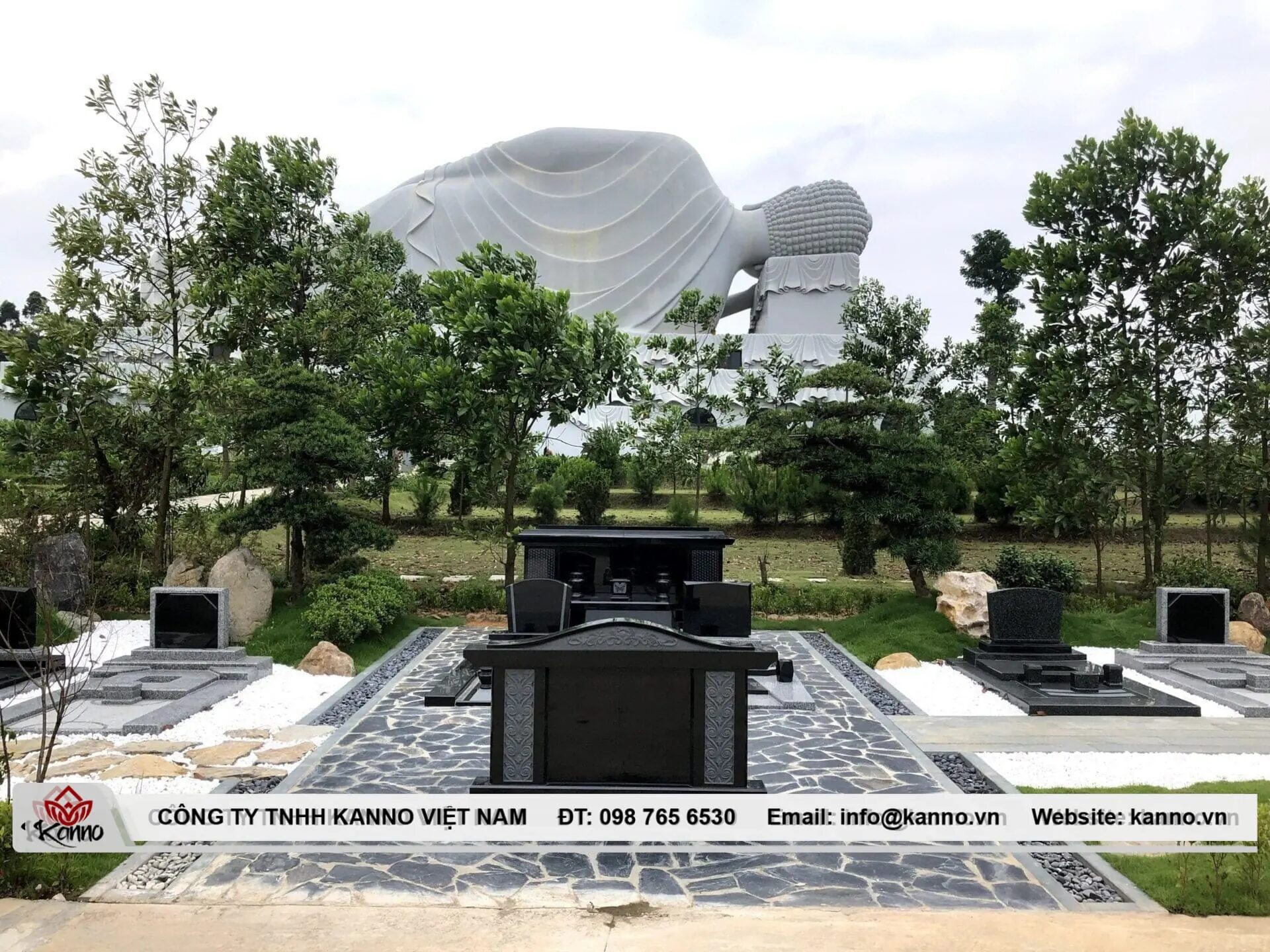 Granite memorial layout with surrounding elements