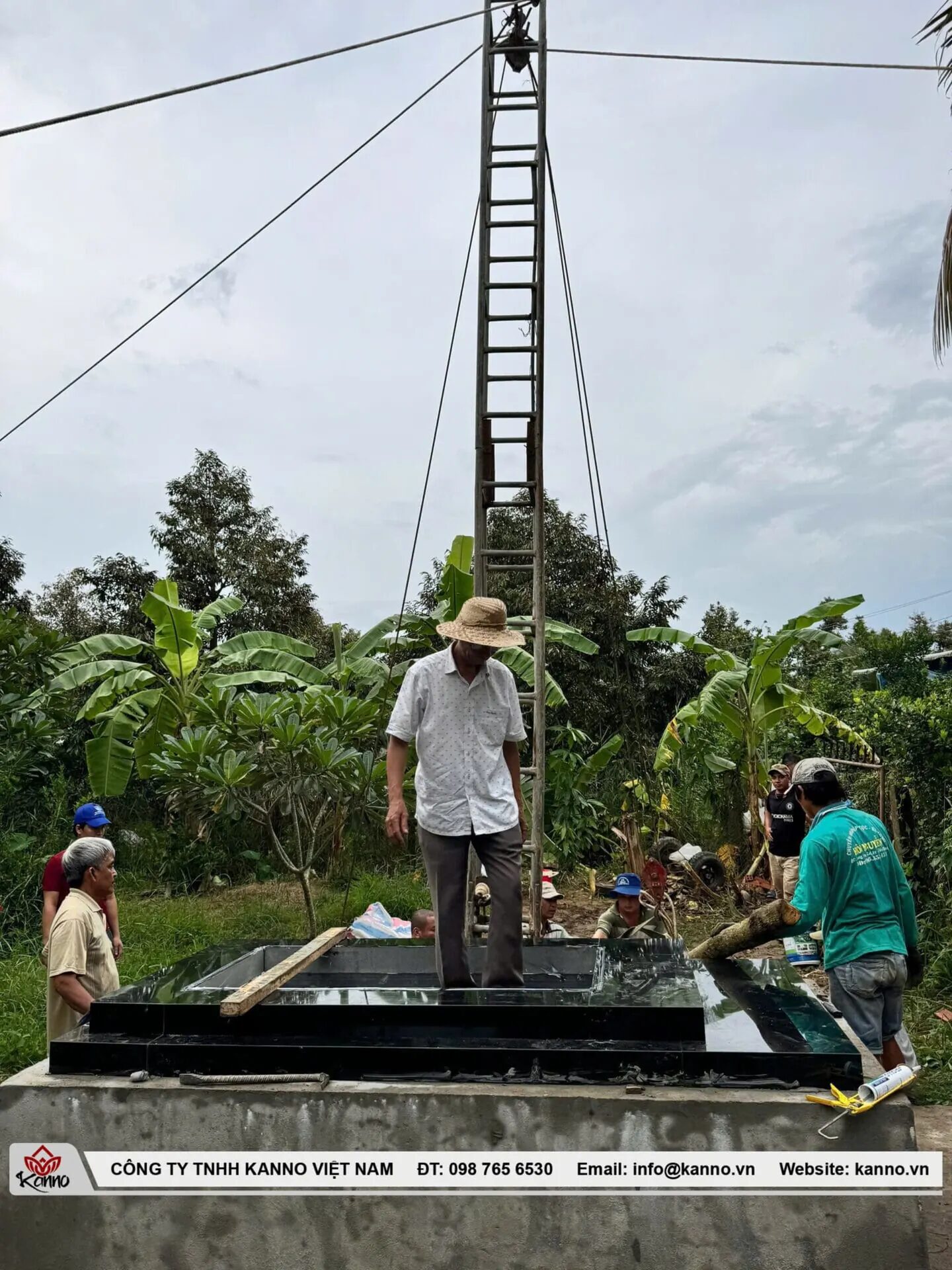 Mộ Đá Hoa Cương Đen Ấn Độ Ở Vùng Trũng Nước Mộ Đá Hoa Cương Đen Ấn Độ Ở Vùng Trũng Nước Mộ Đá Hoa Cương Đen Ấn Độ Ở Vùng Trũng Nước