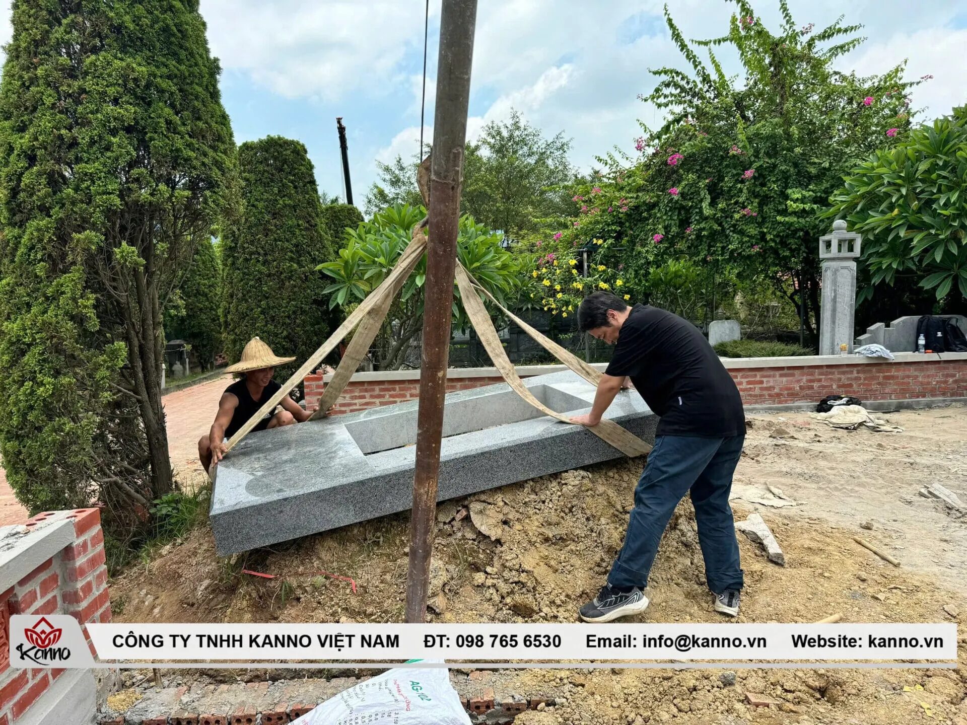 Tiếp Tục Bàn Giao Mộ Đá Hoa Cương Tại Vĩnh Hằng Ba Vì năm 2024 Mộ Đá Hoa Cương Tại Vĩnh Hằng Ba Vì Mộ Đá Hoa Cương Tại Vĩnh Hằng Ba Vì