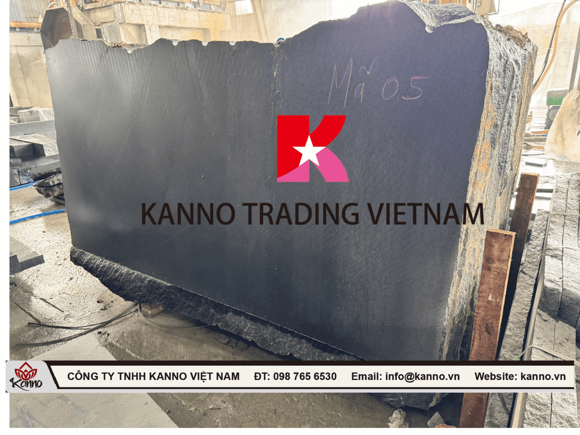 Xây Lăng Mộ tại Hải Dương – Thiết Kế Và Thi Công Xây lăng mộ tại Hải Dương Hình ảnh gia công đá granite nguyên khối tại xưởng của Kanno Việt Nam