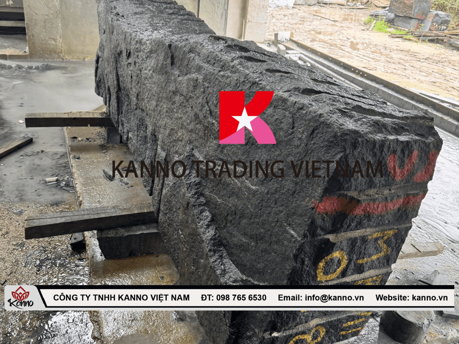 Đá Đen Ấn Độ – Đặc Điểm Và Ứng Dụng Làm Mộ đá đen Ấn Độ Đá Đen Ấn Độ: Vẻ Đẹp Từ Tự Nhiên Mang Đến Sự Sang Trọng Và Đẳng Cấp