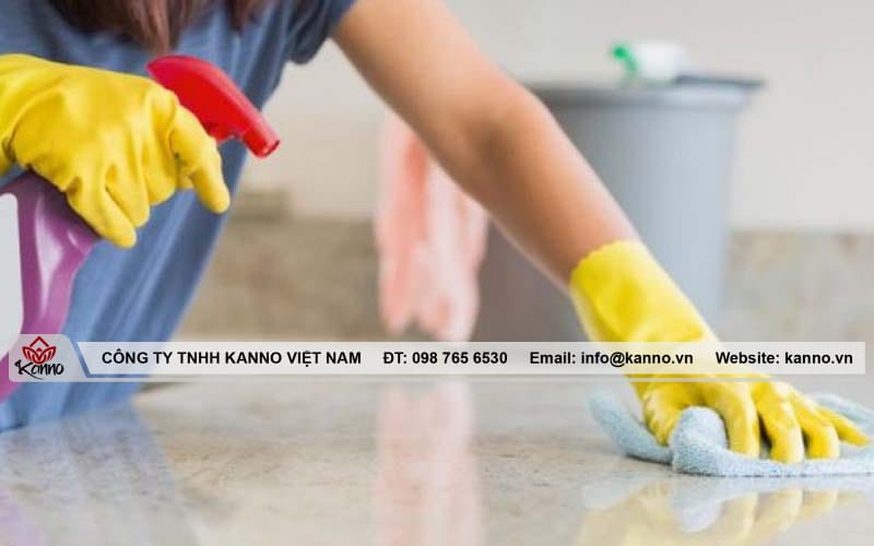 Cần chuẩn bị dụng cụ vệ sinh đá hoa cương granite chuyên dụng