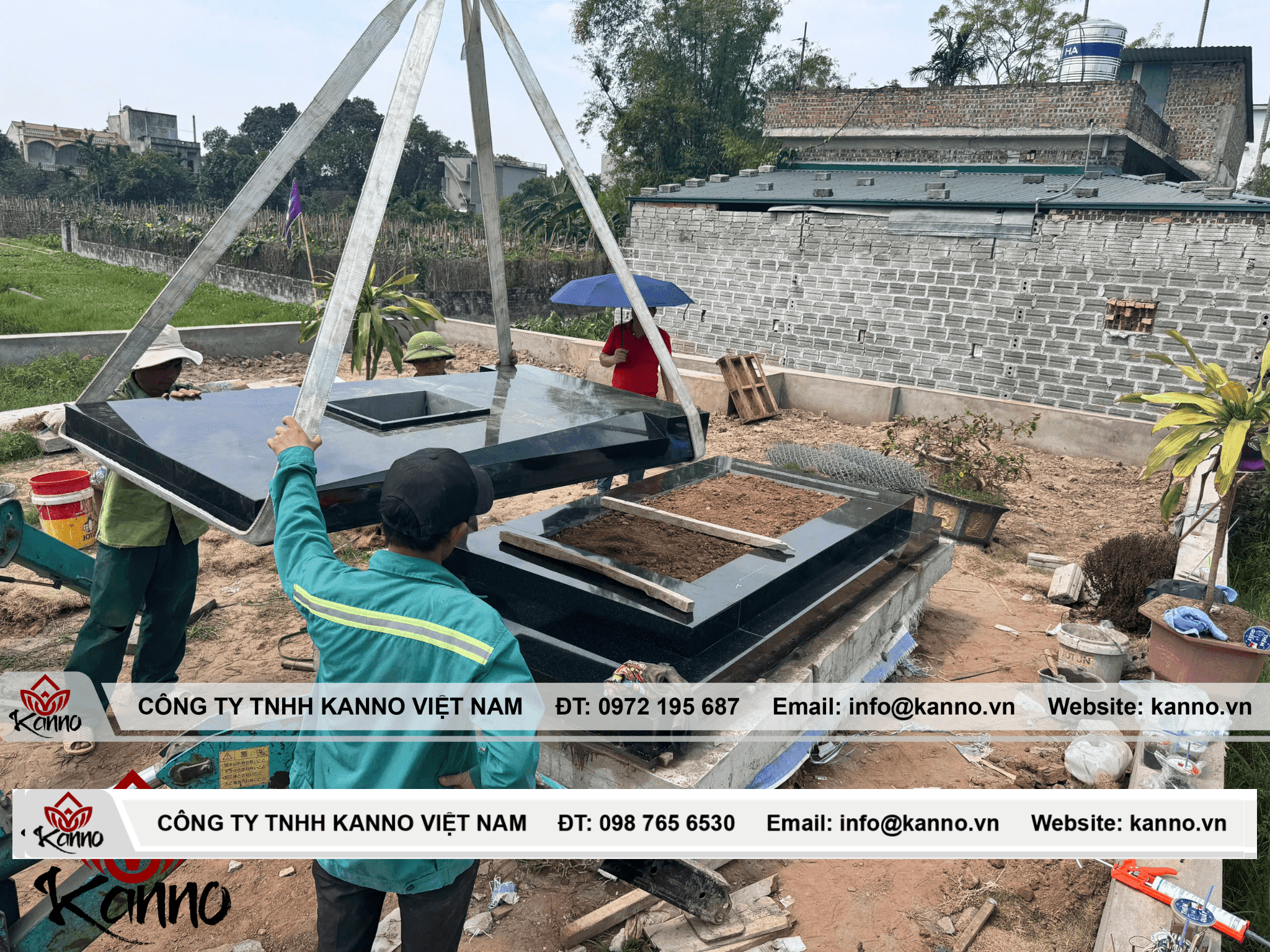 Xây lăng mộ tại Quảng Nam – Thiết kế và xây dựng chuyên nghiệp Xây lăng mộ tại Quảng Nam Hình ảnh thi công thực tế công trình mộ đá Granite nguyên khối.