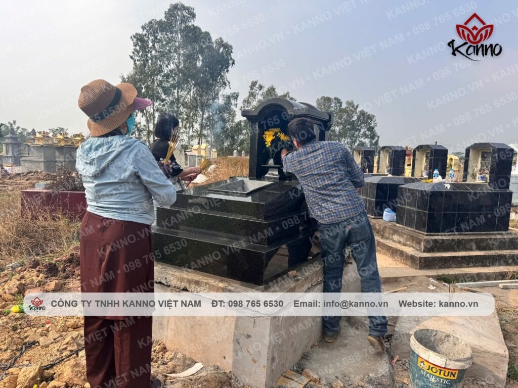 Mộ đá granite hoàn thiện sau thi công