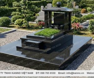 Mộ đá hoa cương nguyên khối tam cấp đen Ấn Độ - KN09